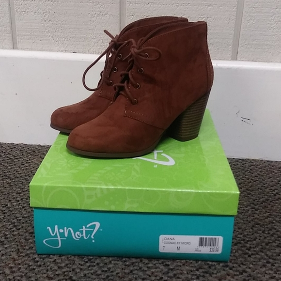 y.not? Shoes - Cognac suede booties💐